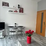 Tiffany Apartment In The City Center