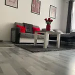 Tiffany Apartment In The City Center